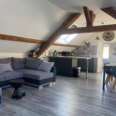 Chez Faby アパート コルニモン