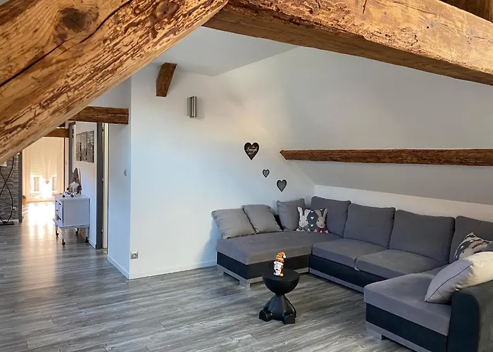 Chez Faby アパート コルニモン